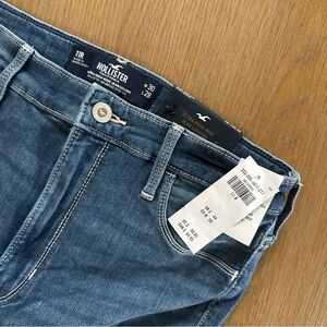 Hollister Women’s Ultra High-Rise Distressed Skinny Jeans